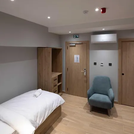 ホテル Boutique ムサイダ